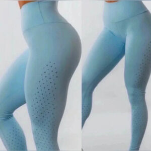 New Buffbunny Allure Laser Cut 7/8 Leggings NWOT